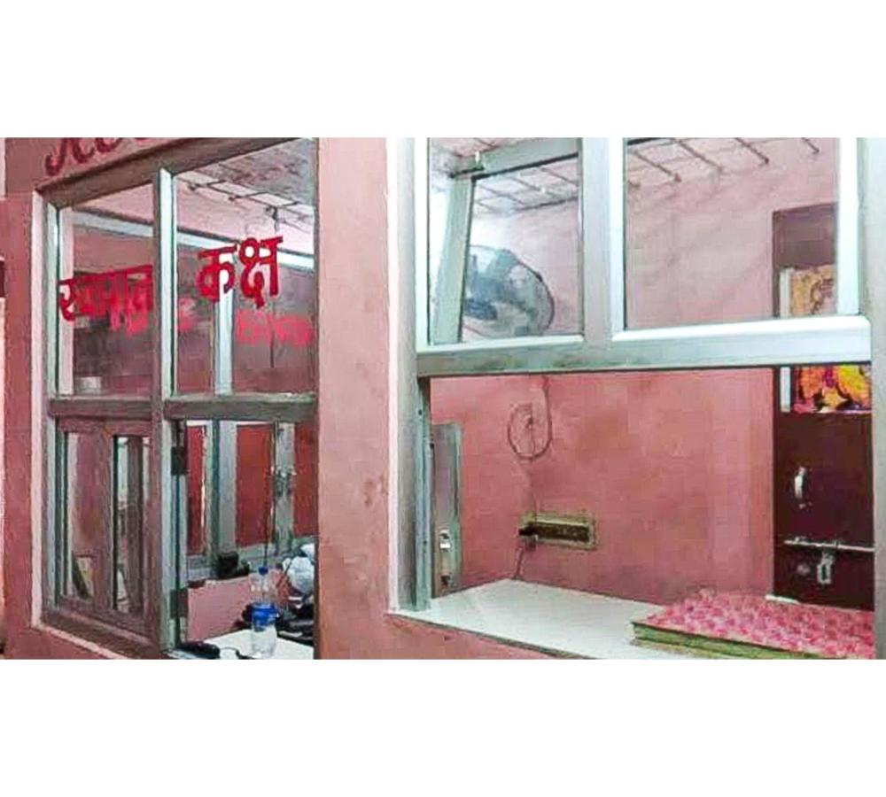 Hotel Chandrawali By Wb Inn Ballia Екстер'єр фото