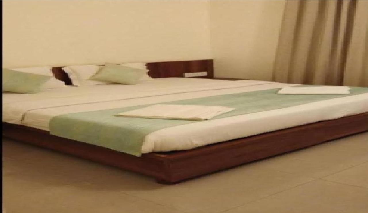 Hotel Chandrawali By Wb Inn Ballia Екстер'єр фото